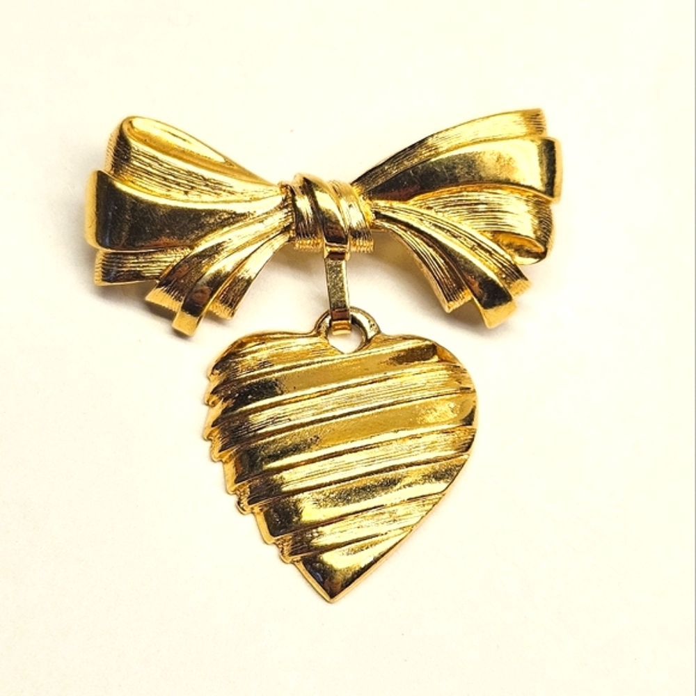 1986 Avon Sentiment Pin